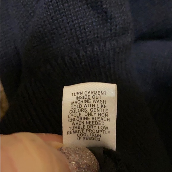 Express V neck sweater. - Picture 7 of 7